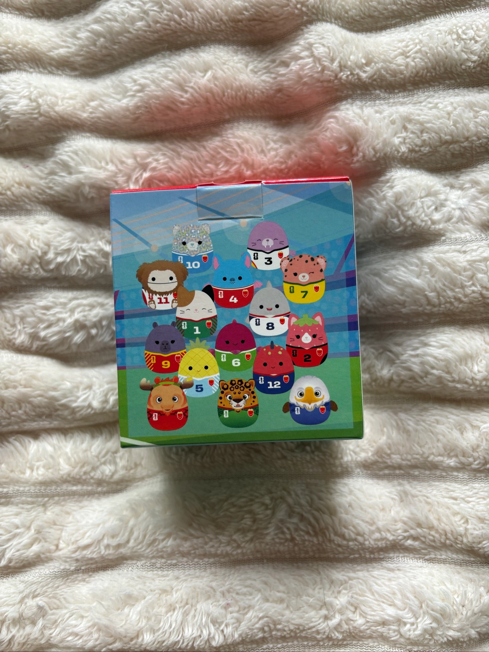 Peluche SquishMallows Winnie especial Fifa – photo 4